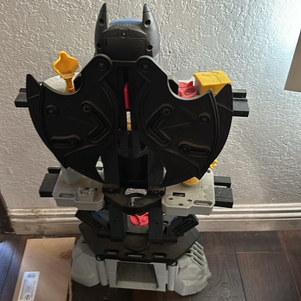 Batman - Picture 3 of 3